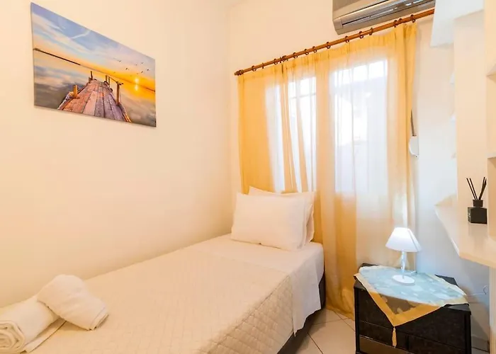 Louis House * Rhodes City