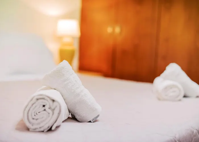 Nyaraló Louis House *