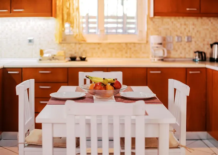 Louis House Nyaraló Rhodes City