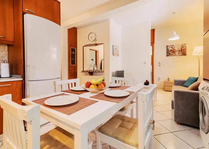 Louis House Nyaraló Rhodes City